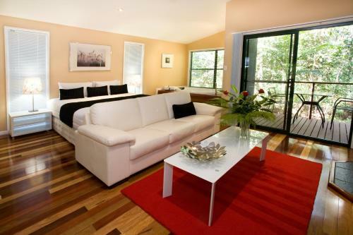 Hotel Amore On Buderim Rainforest Cabins