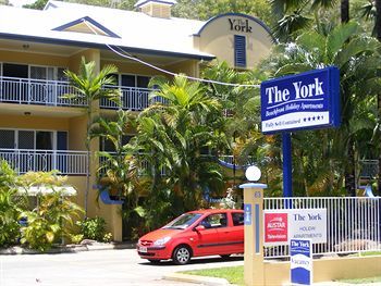 Aparthotel The York Beachfront Holiday Apartments