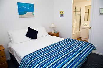 Aparthotel The York Beachfront Holiday Apartments