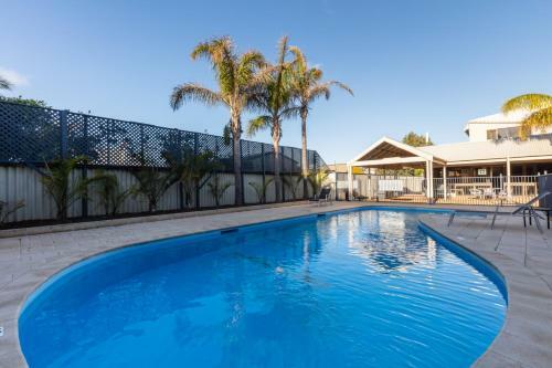 Hotel Sails Geraldton Accommodation