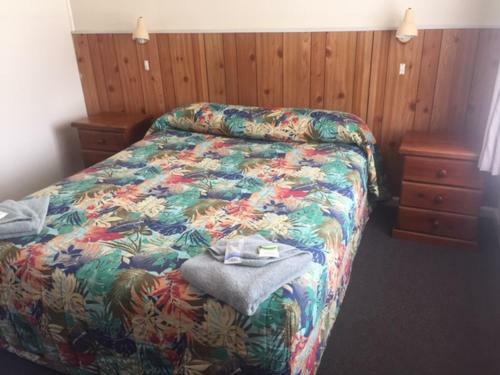 Governors Hill Motel