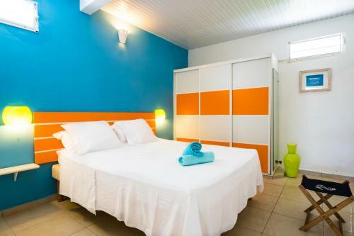 Villa Les Amandiers 8 Chambres Face � La Mer!