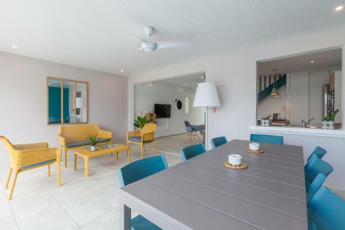 Villas Rock & Beach
