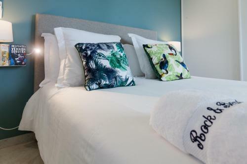 Villas Rock & Beach