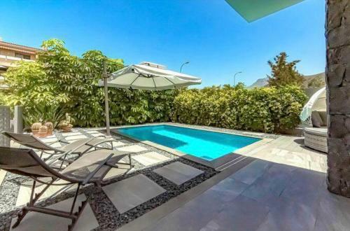 Luxury Villa Tropical Private Heated Pool