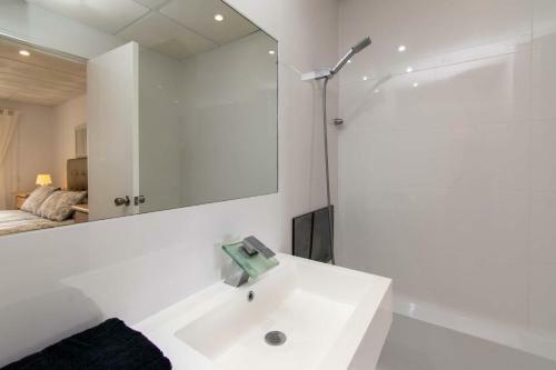 Apartamento Castle Harbour 30 - Two Bed With Pool View