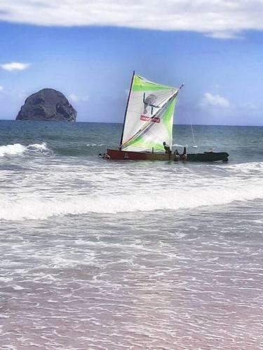 Apartamento Superbe Studio, � 20 M�tres de La Plage, Acc�s Direct Grande Plage Diamant