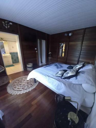 Villa Avec Piscine Sur Les Hauteurs De Ste Luce