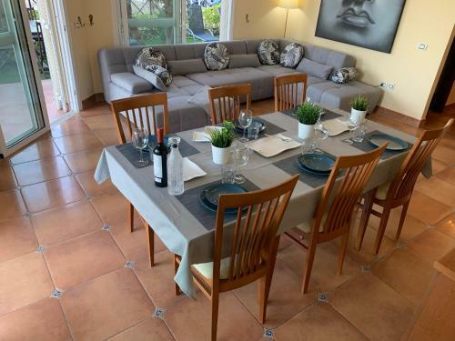 Los Cristianos Beach Front Sunset Villa
