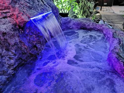 Tiki Paradise Lodge Fwi