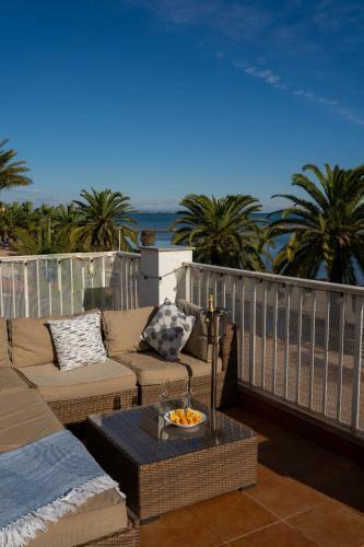 Fantastic, Front Line, Penthouse Apartment With Amazing Views