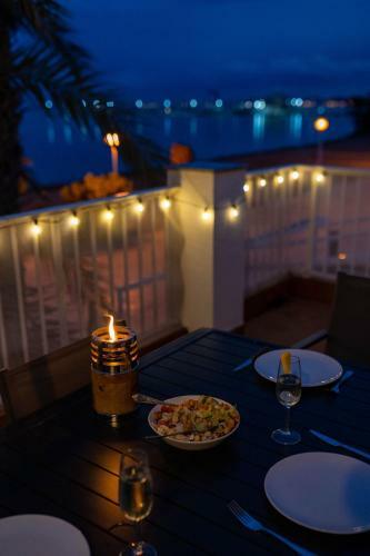 Fantastic, Front Line, Penthouse Apartment With Amazing Views