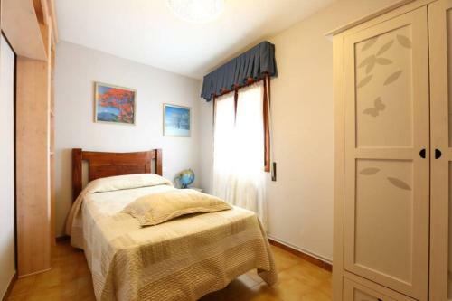 Casa Tur�stica ''los Chaleco'' En Lumbreras Con Terraza Privada.