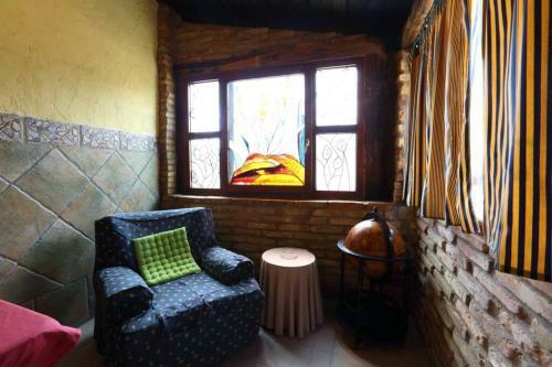 Casa Tur�stica ''los Chaleco'' En Lumbreras Con Terraza Privada.