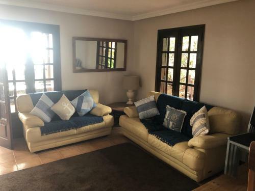 Immaculate 3-bed House With A Sea View In Macher