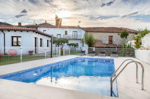Apartamentos Rurales Cielo De Monfrag�e