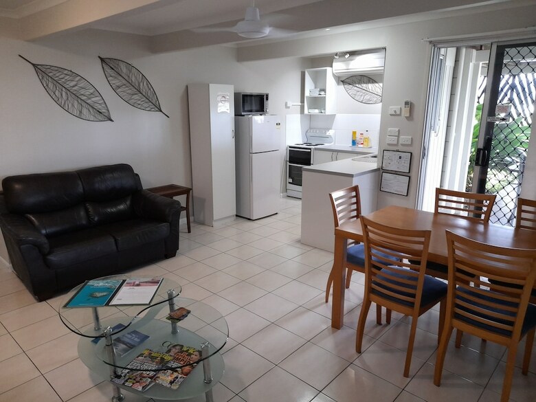 Aparthotel Airlie Apartments