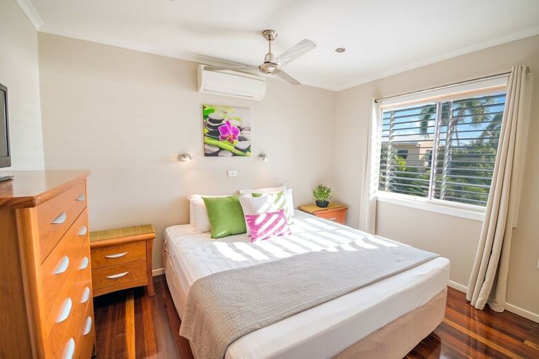 Aparthotel Airlie Apartments