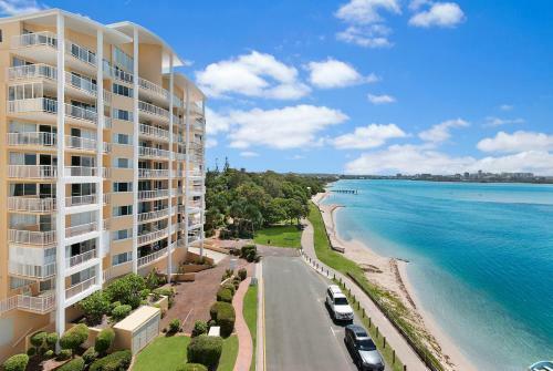 Aparthotel Riviere On Golden Beach