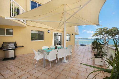 Aparthotel Riviere On Golden Beach