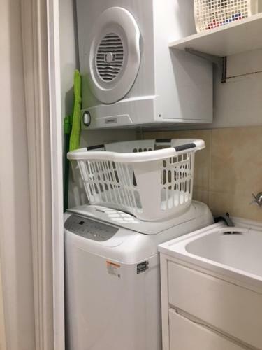 Aparthotel Merrima Court Holidays