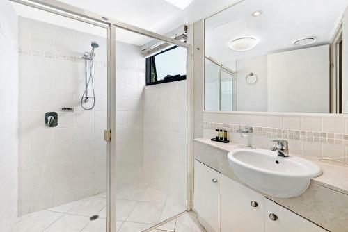 Hotel Shearwater Resort