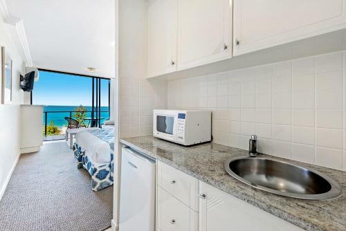 Hotel Shearwater Resort