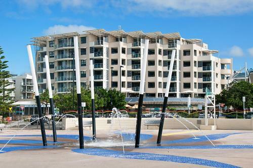 Hotel Shearwater Resort