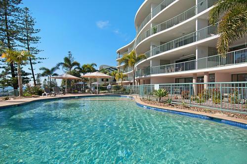 Hotel The Norfolks On Moffat Beach