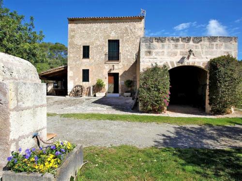 Luxury Villa In Manacor With Private Terrace And Garden
