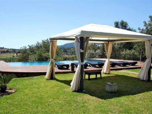 Luxury Villa In Manacor With Private Terrace And Garden