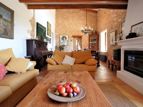Luxury Villa In Manacor With Private Terrace And Garden