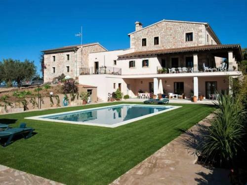 Luxury Villa In Manacor With Private Swimming Pool