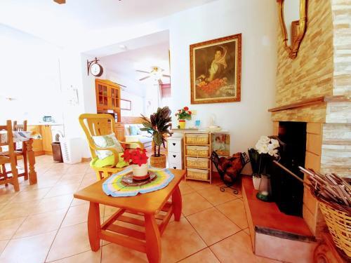 Abeleshome. Villa Con Piscina, Barbacoa Y Parque Infantil.
