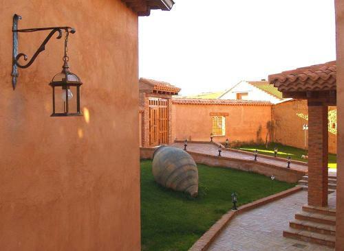 Casa De Barro
