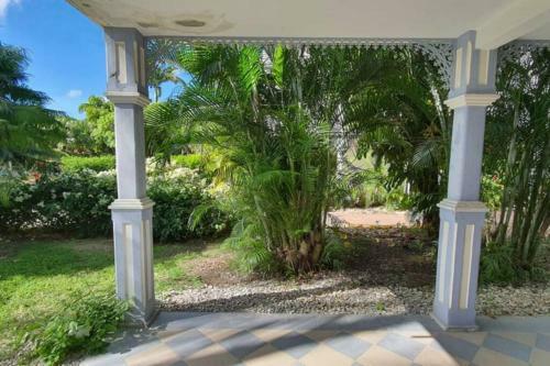 Apartamento Grand Studio Id�alement Situ�, Jardin Et Piscine