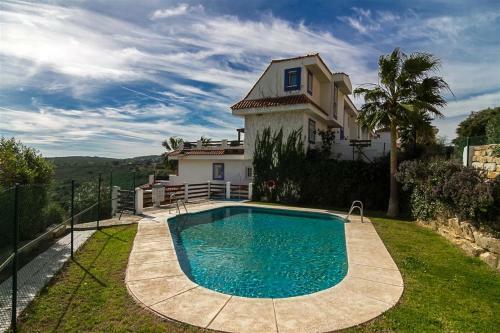 Apartamento La Duquesa D�plex Penthouse