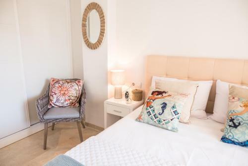Apartamento Duquesa Dreams - 2 Bed/2 Bath Apt With Panoramic Golf Course And Mountain View