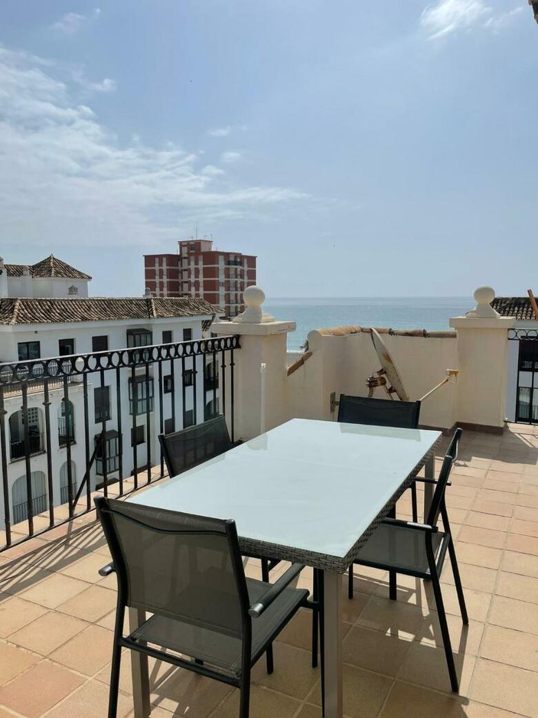 Apartamento Penthouse Marina La Duquesa