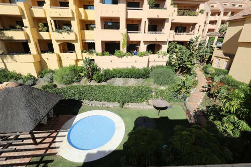 Duquesa Village Apartment - 2 Bed/2 Bath Apartment With Panoramic Sea Views
