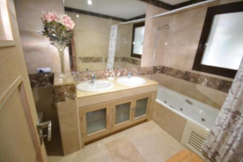 Apartamento Marina Castillo 1011
