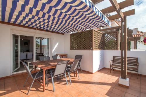 Apartamento Con Piscinas Y Muy Cerca De La Playa