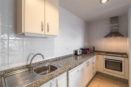 Apartamento Con Piscinas Y Muy Cerca De La Playa
