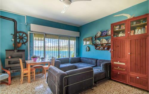 Stunning Home In Mazarr�n With 4 Bedrooms