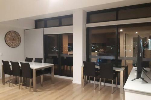 Apartamento Enjoy A Little Luxury In Adelaide Cbd - Perfect!