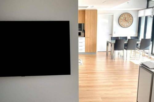 Apartamento Enjoy A Little Luxury In Adelaide Cbd - Perfect!