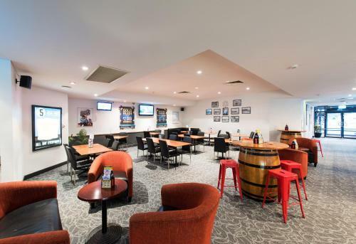 Motel Rose & Crown Hotel Adelaide