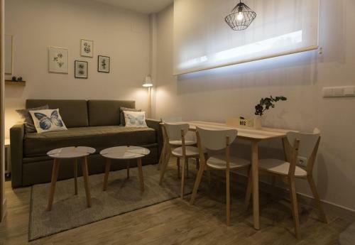 Tria Nomina Apartamentos Tur�sticos
