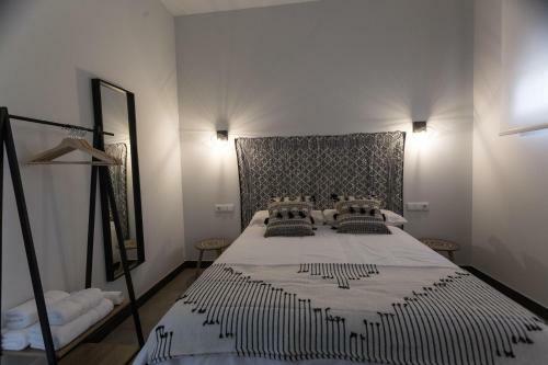 Tria Nomina Apartamentos Tur�sticos
