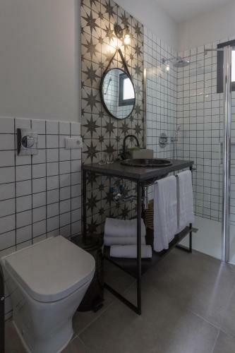Tria Nomina Apartamentos Tur�sticos